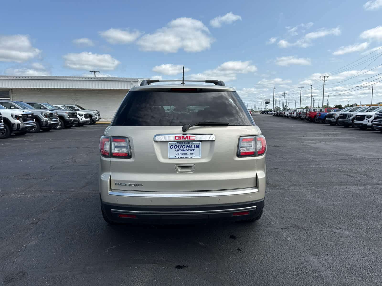Used 2015 GMC Acadia SLE FWD image 4