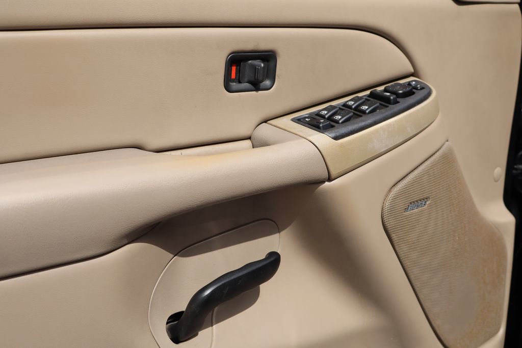 Used 2006 Chevrolet Silverado 2500 LT w/ Heavy-Duty Power Package image 20