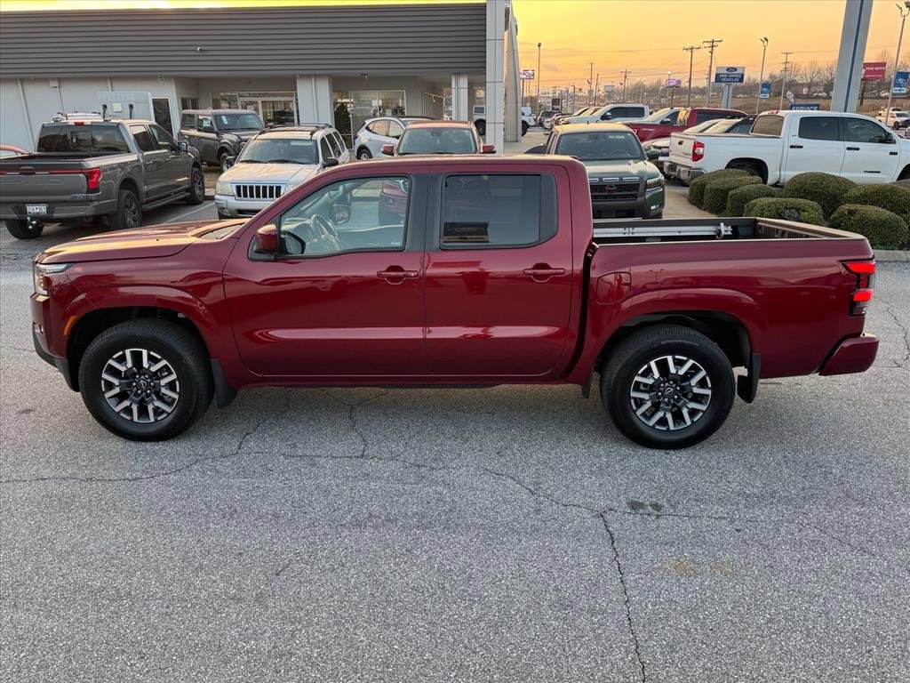 Certified 2024 Nissan Frontier SL w/ Technology Package image 6