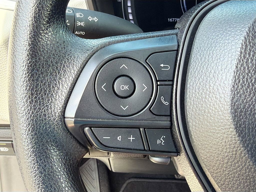 Used 2026 Toyota Corolla LE image 15