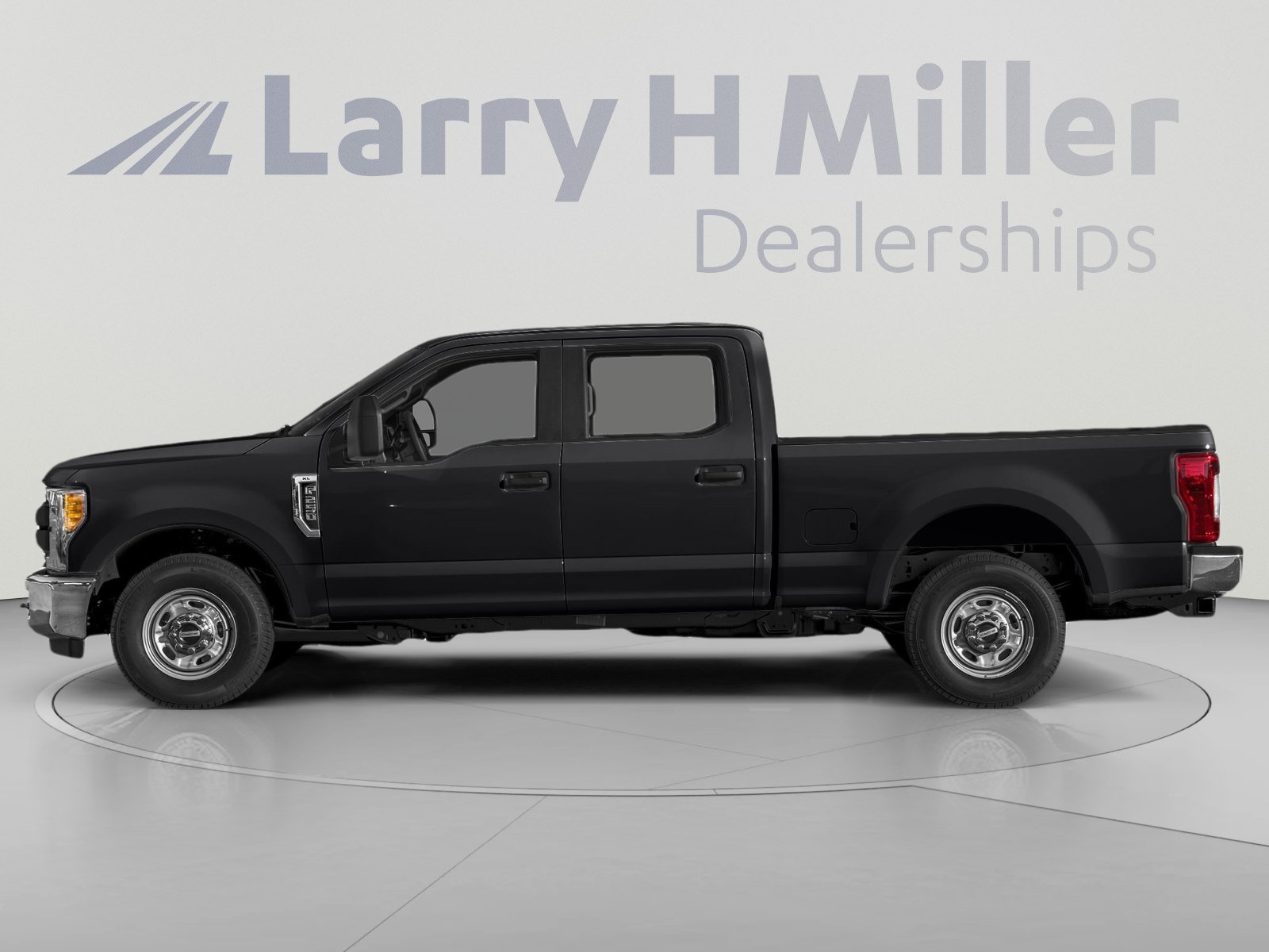 Used 2019 Ford F250 XL AWD/4WD image 3