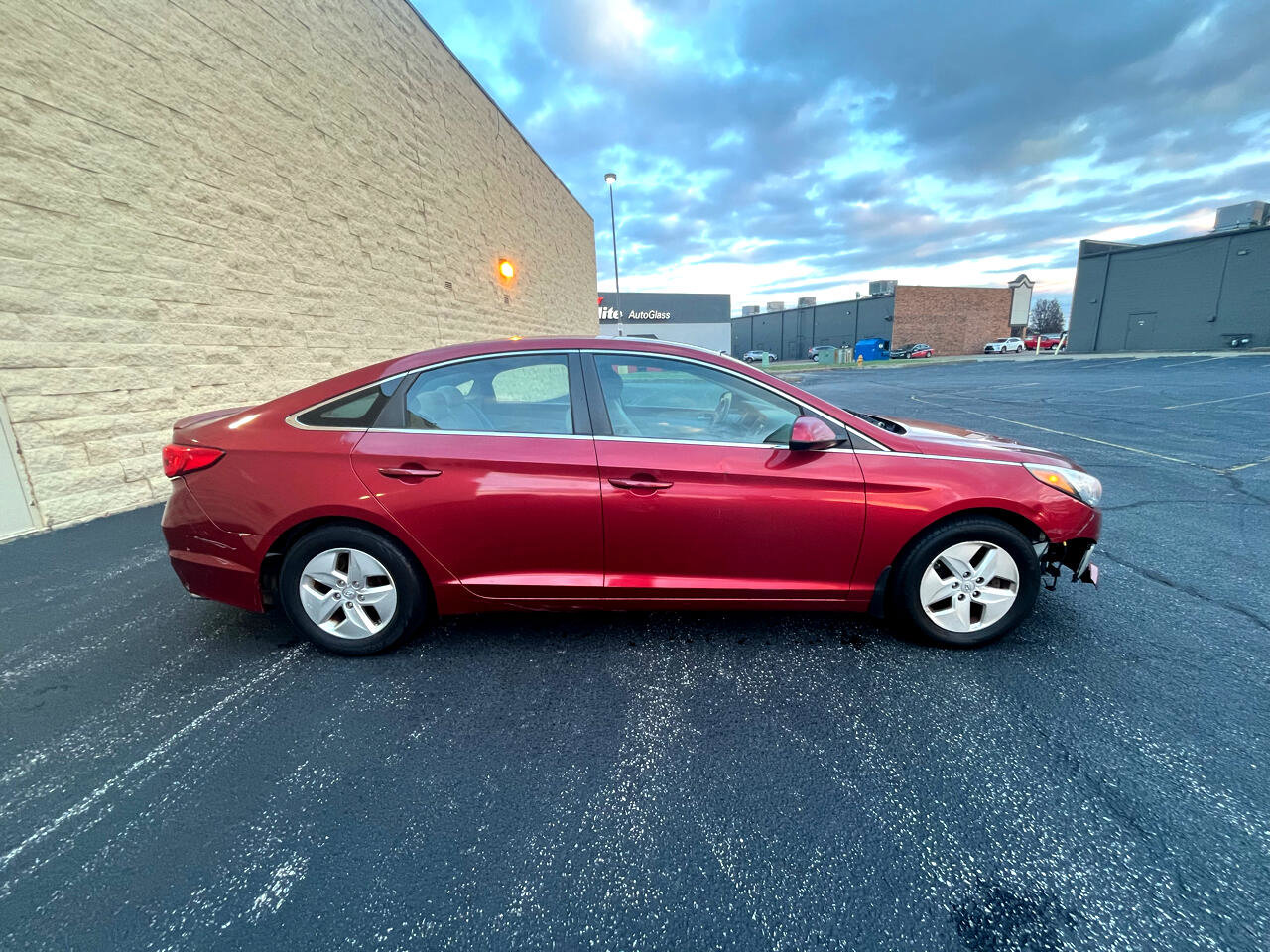 Used 2016 Hyundai Sonata SE image 6
