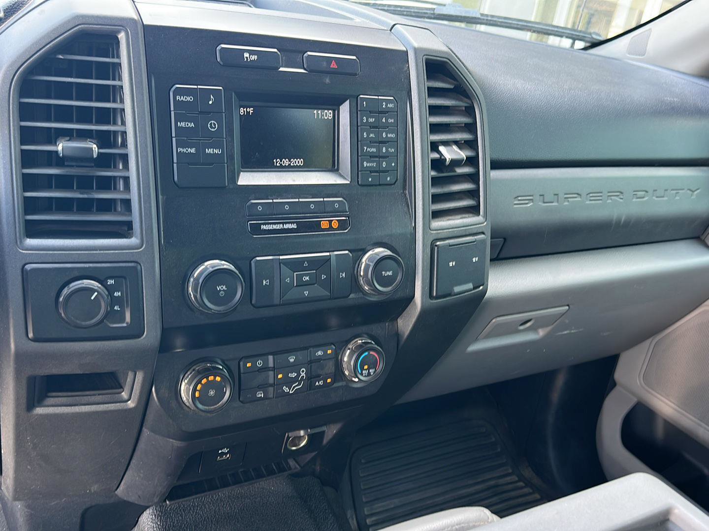 Used 2019 Ford F350 XL w/ Power Equipment Group image 22