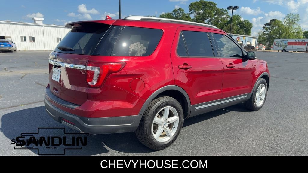 Used 2019 Ford Explorer XLT w/ Equipment Group 202A image 7