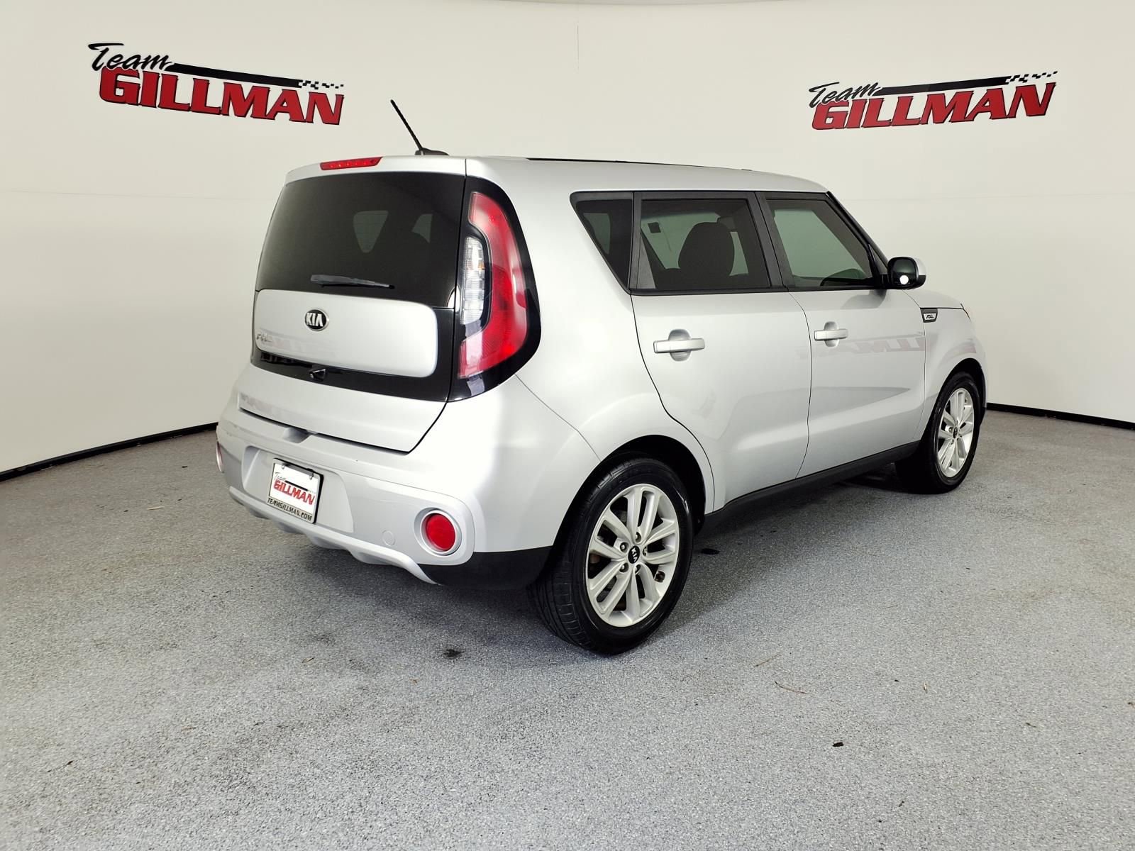 Used 2017 Kia Soul + FWD image 6