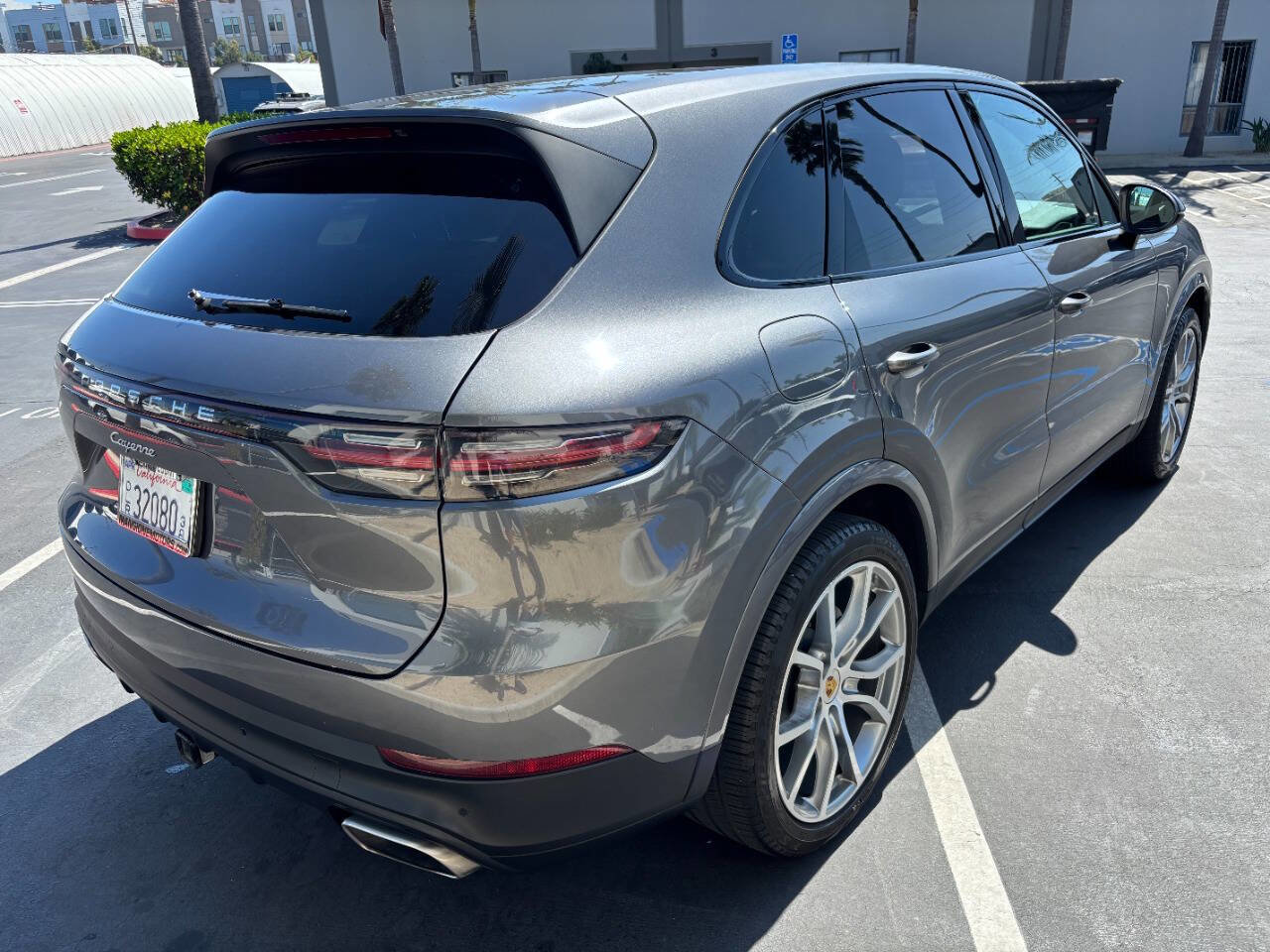 Used 2019 Porsche Cayenne image 5