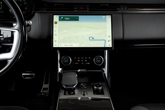 Used 2023 Land Rover Range Rover SE image 34