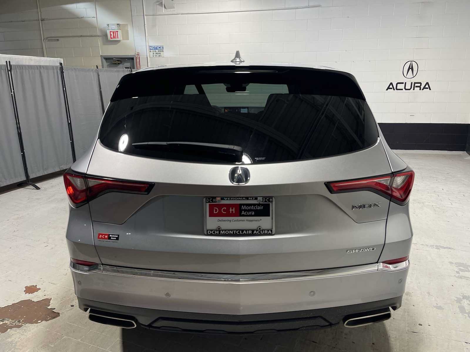 Used 2024 Acura MDX SH-AWD w/ Technology Package image 5