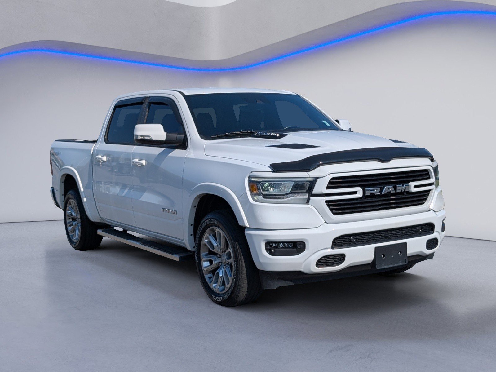 Used 2022 RAM 1500 Laramie w/ Sport Appearance Package image 5