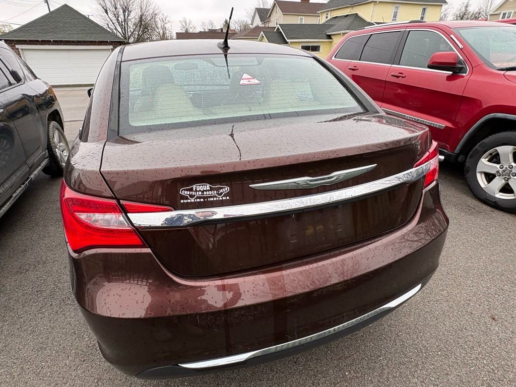 Used 2013 Chrysler 200 Limited image 10