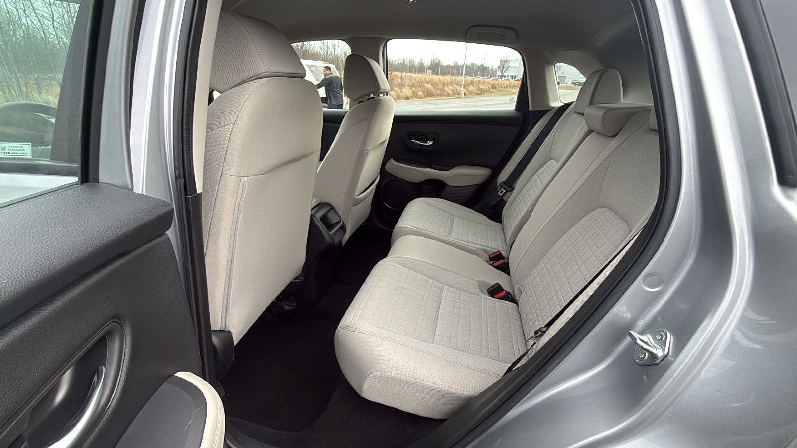 Used 2023 Honda HR-V LX image 24