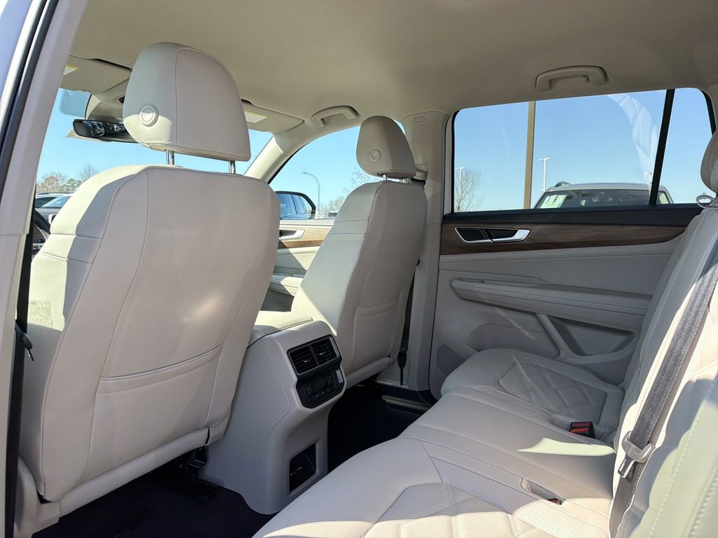 New 2026 Volkswagen Atlas SE image 13