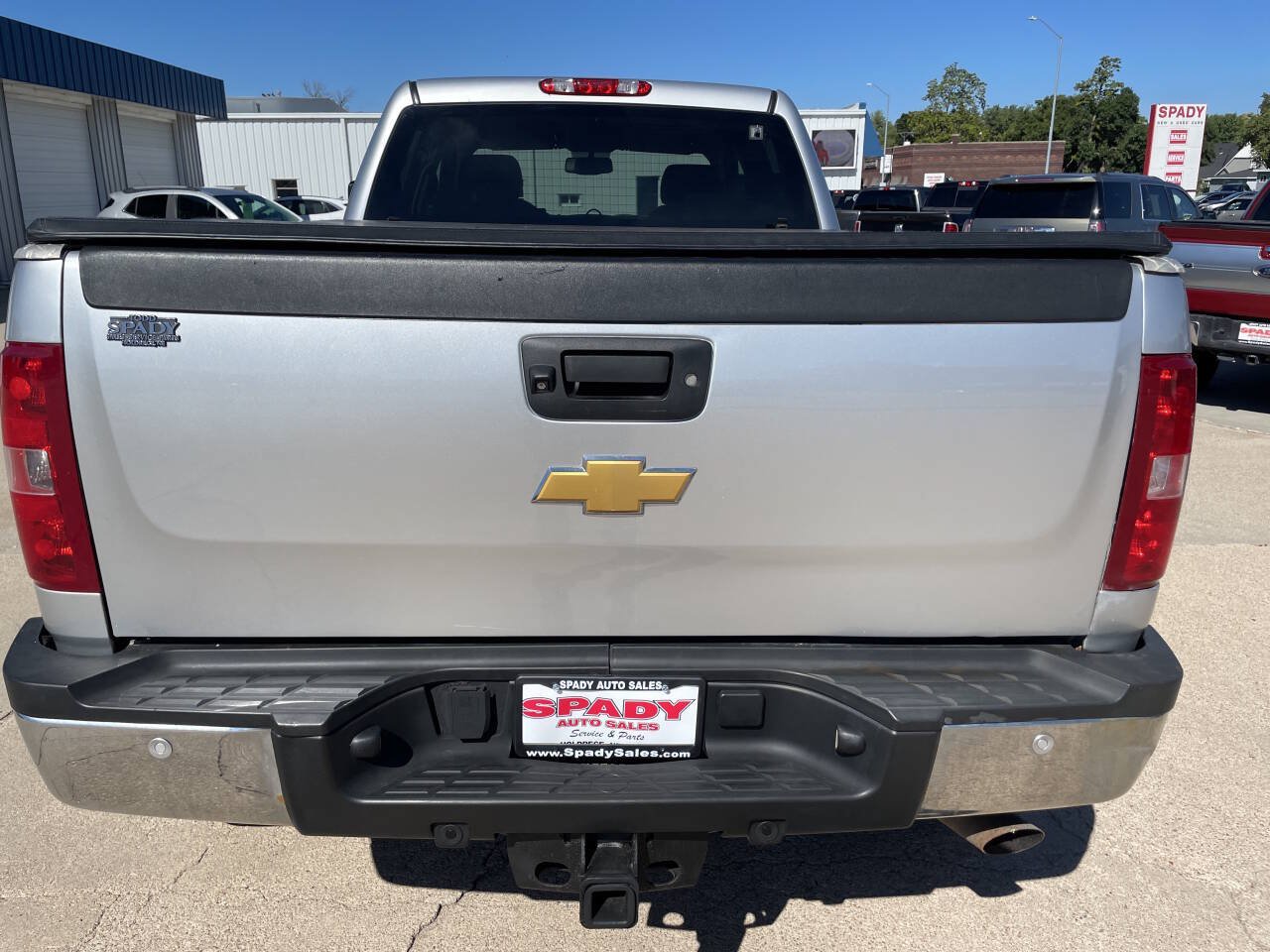 Used 2014 Chevrolet Silverado 2500 LT w/ Interior Plus Package AWD/4WD image 4