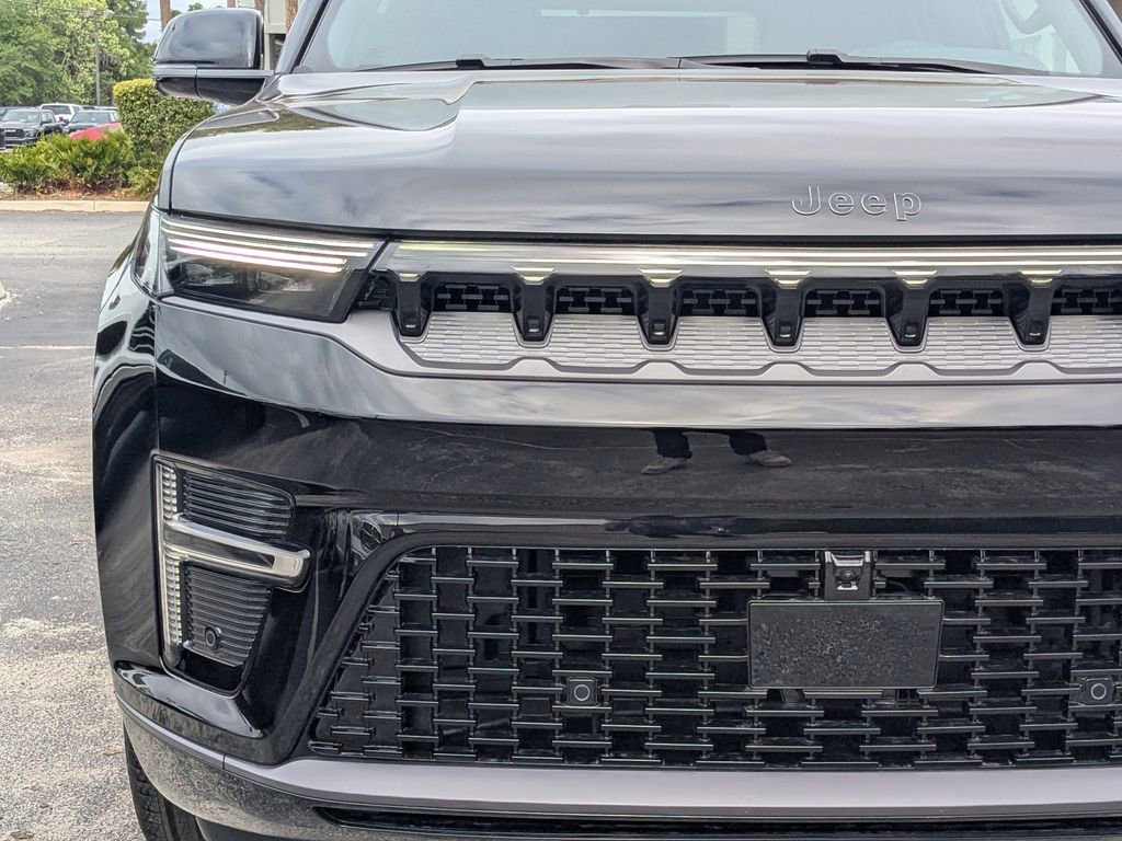 New 2026 Jeep Grand Wagoneer Summit AWD/4WD image 10