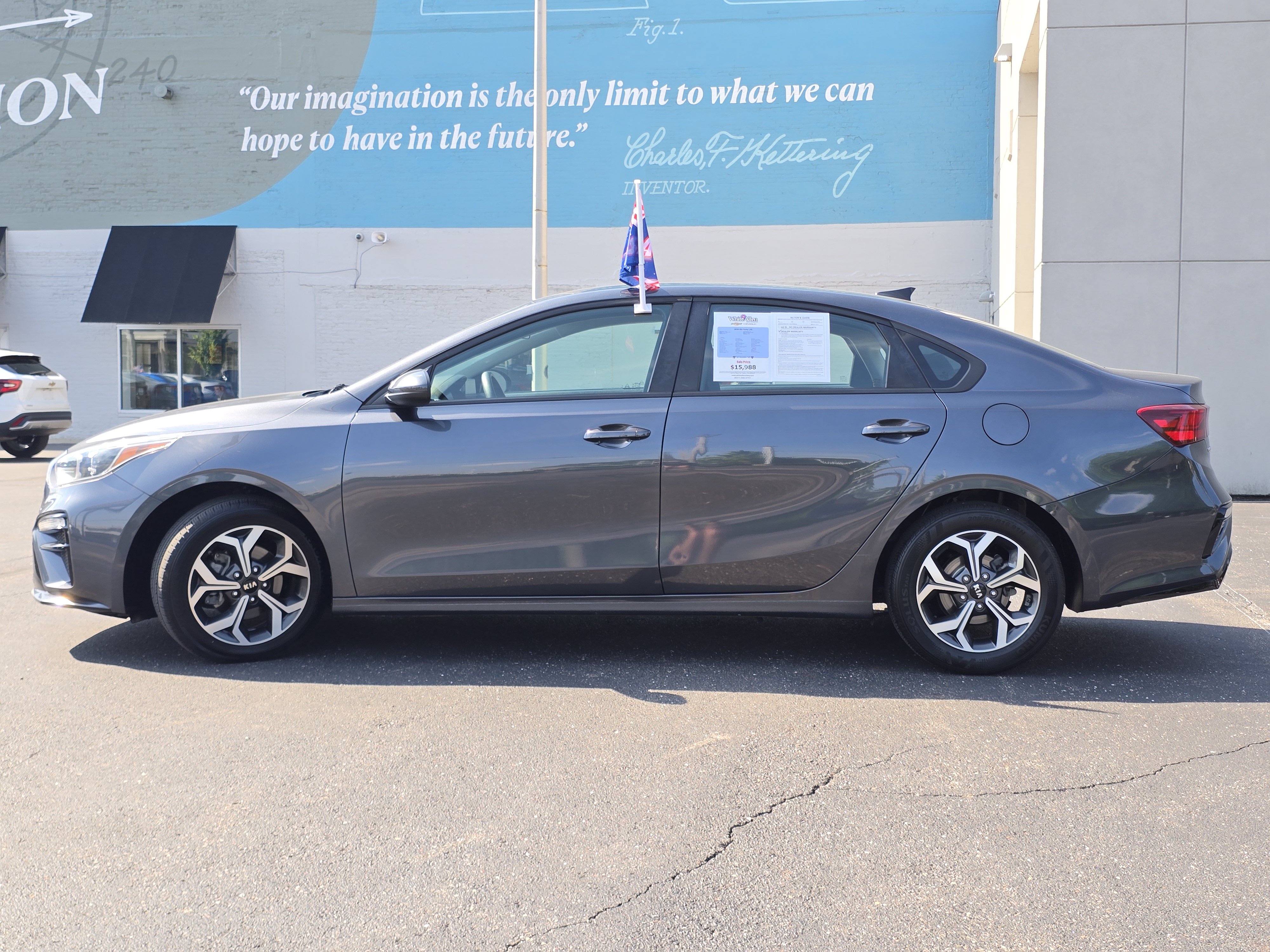Used 2020 Kia Forte LXS FWD image 17