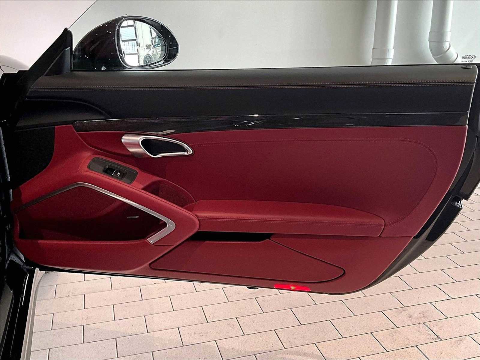 Used 2018 Porsche 911 Targa 4 GTS image 27