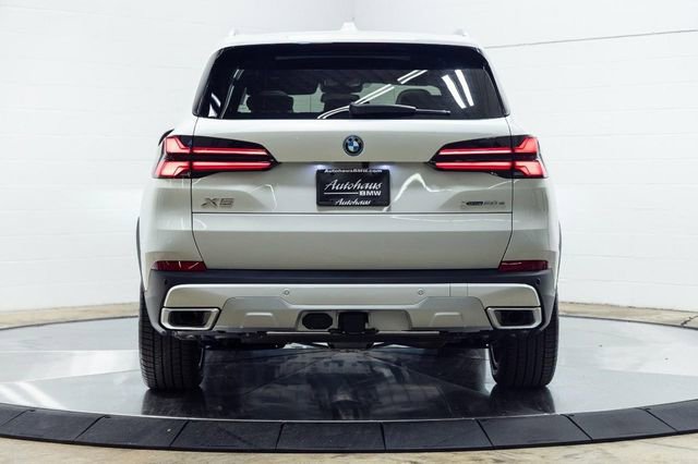 New 2026 BMW X5 xDrive50e image 10