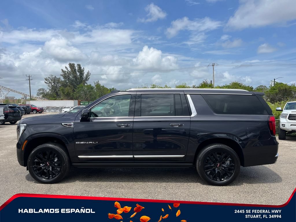 New 2026 GMC Yukon XL Denali w/ Denali Reserve Package AWD/4WD image 4