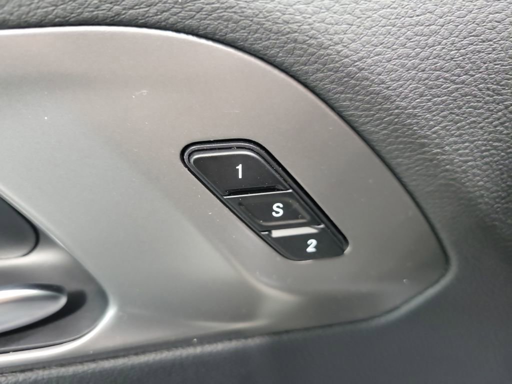 New 2026 Chrysler Pacifica Select w/ S Appearance Package AWD/4WD image 13