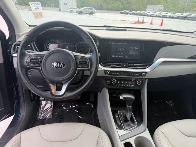 Used 2020 Kia Niro LXS FWD image 13
