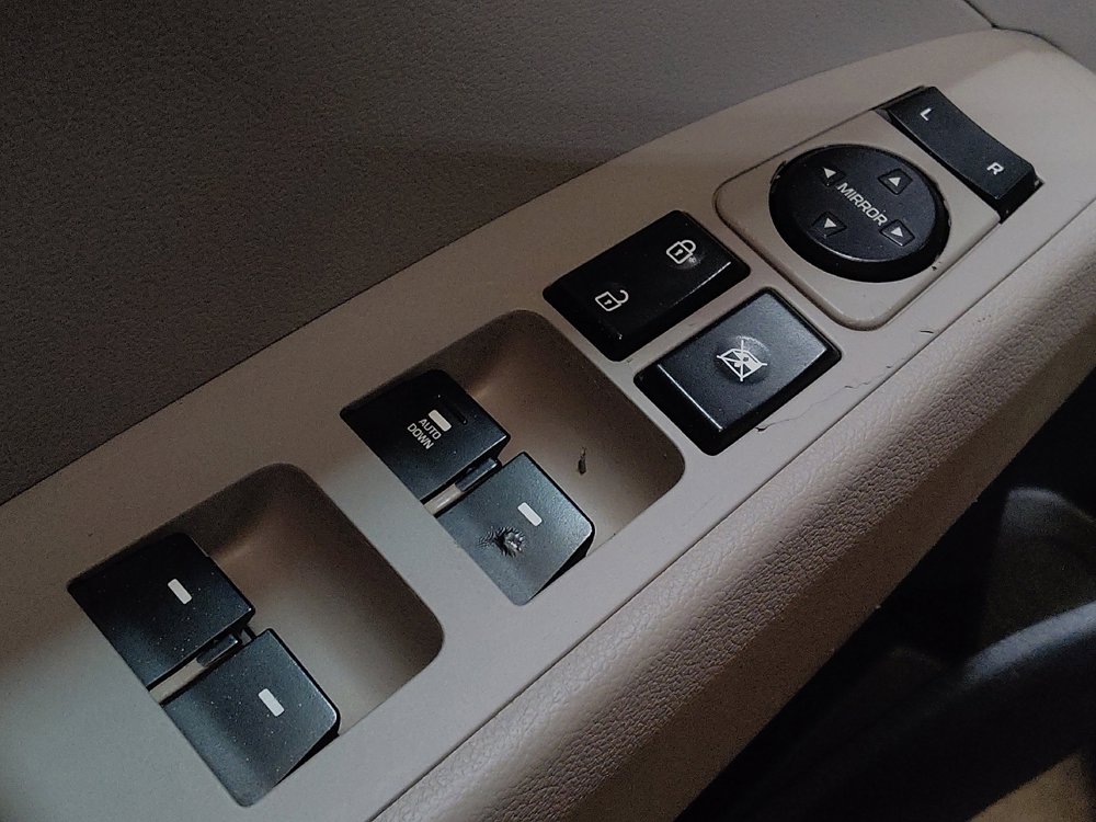 Used 2017 Hyundai Elantra SE image 27