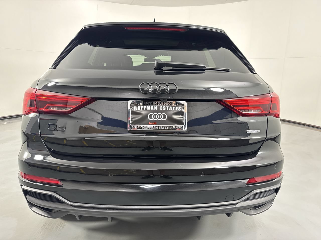 Used 2023 Audi Q3 2.0T Premium Plus w/ Premium Plus Package AWD/4WD image 33