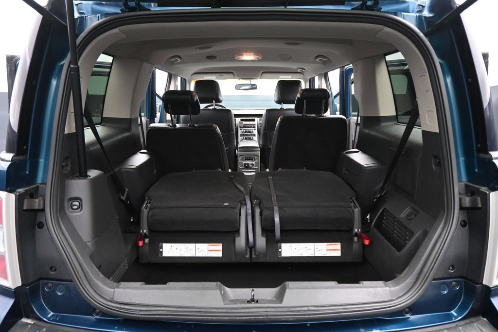 Used 2011 Ford Flex SEL FWD image 19