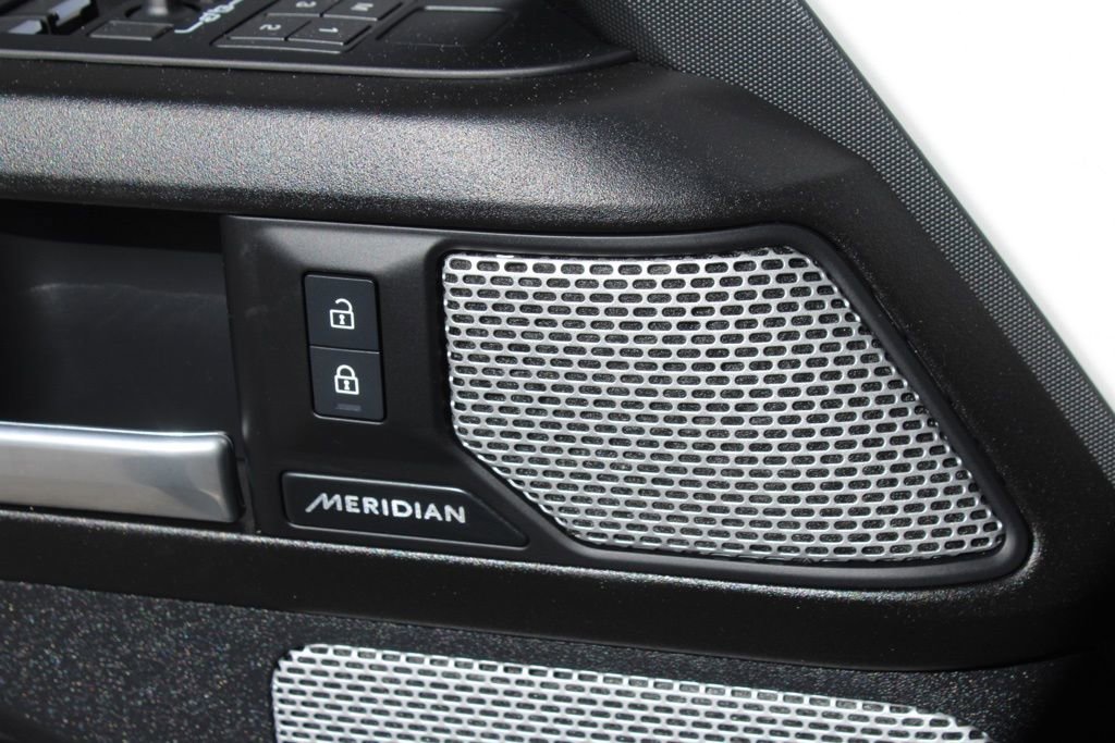 Used 2024 Land Rover Defender 130 Outbound image 15