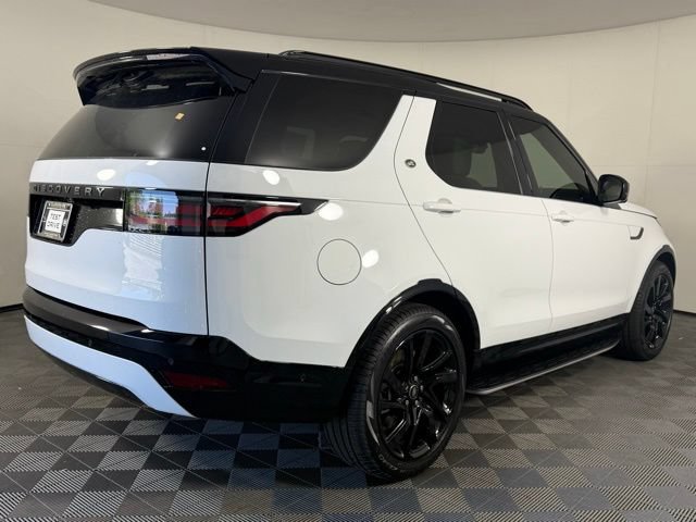 Certified 2025 Land Rover Discovery Dynamic SE AWD/4WD image 10