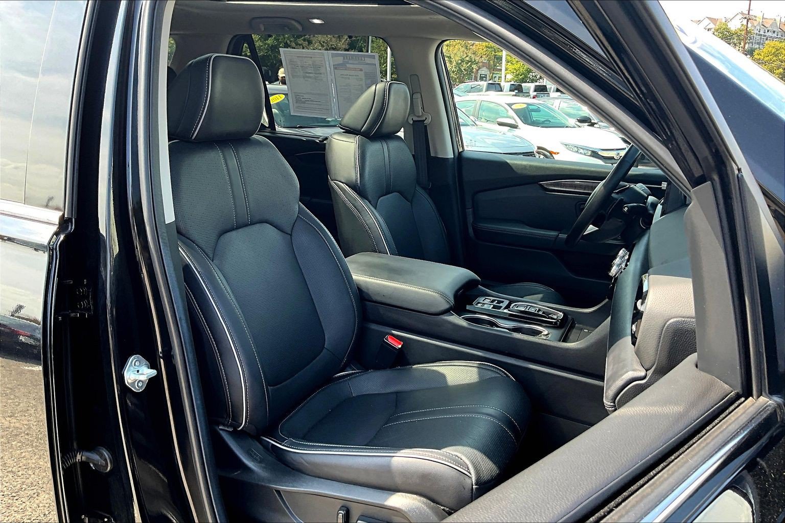 Used 2025 Honda Pilot Elite image 7