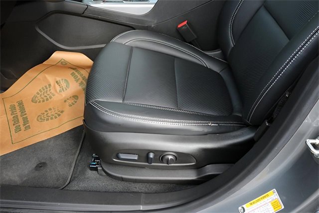 Used 2025 Chevrolet Blazer LT image 12