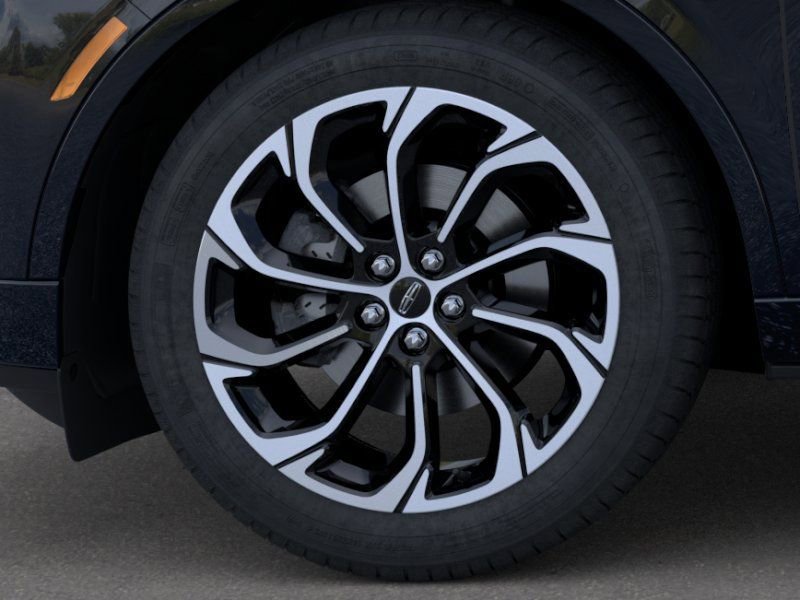 New 2026 Lincoln Nautilus Reserve image 19