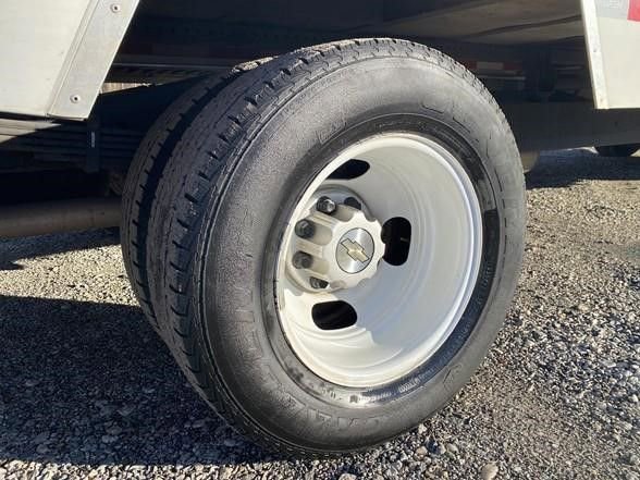 Used 2024 Chevrolet Express 3500 w/ Power Convenience Package image 41