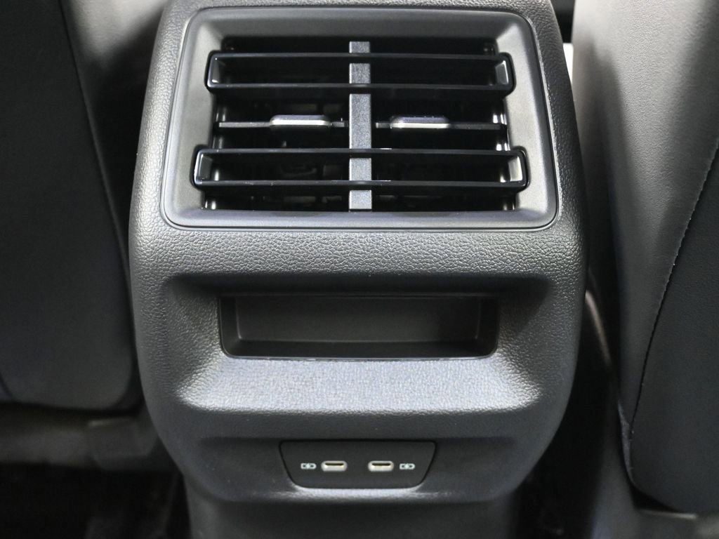 New 2026 Volkswagen Tiguan SE R-Line image 21