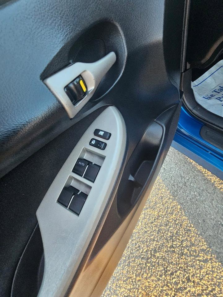 Used 2010 Toyota Corolla S image 18