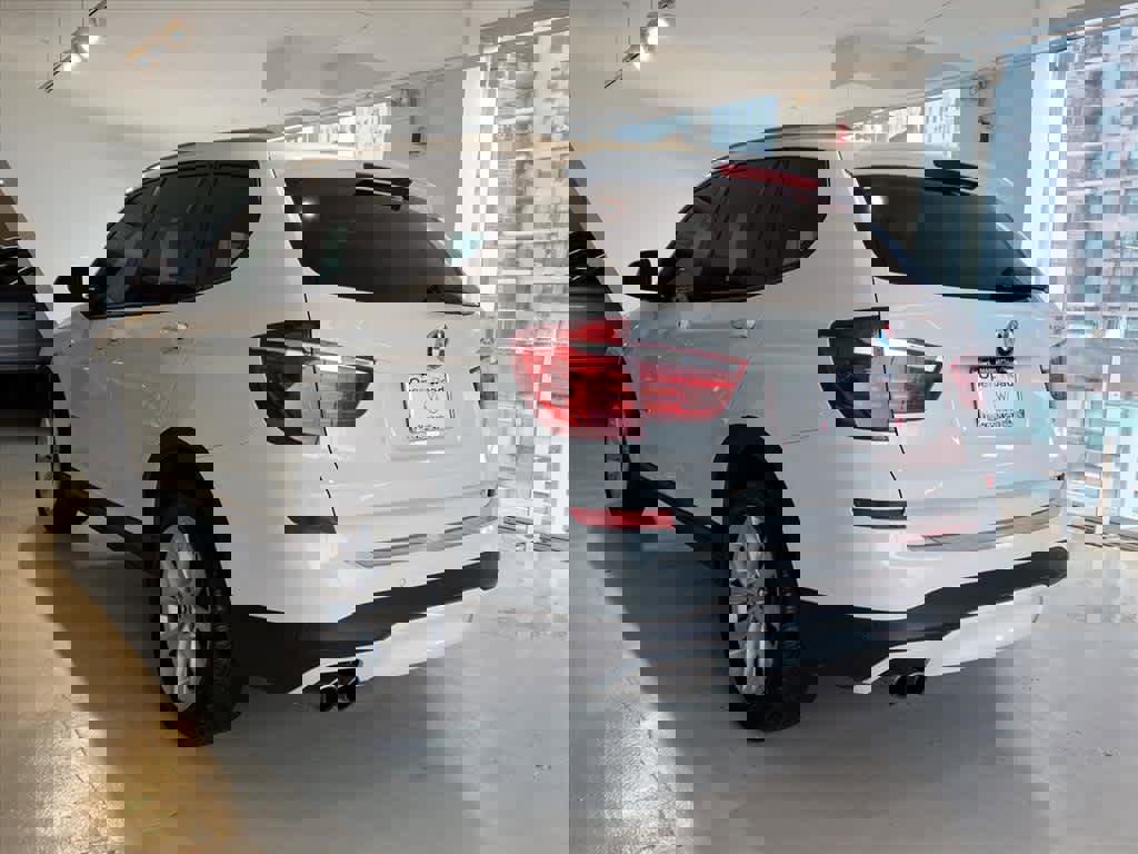 Used 2016 BMW X3 xDrive28i image 6