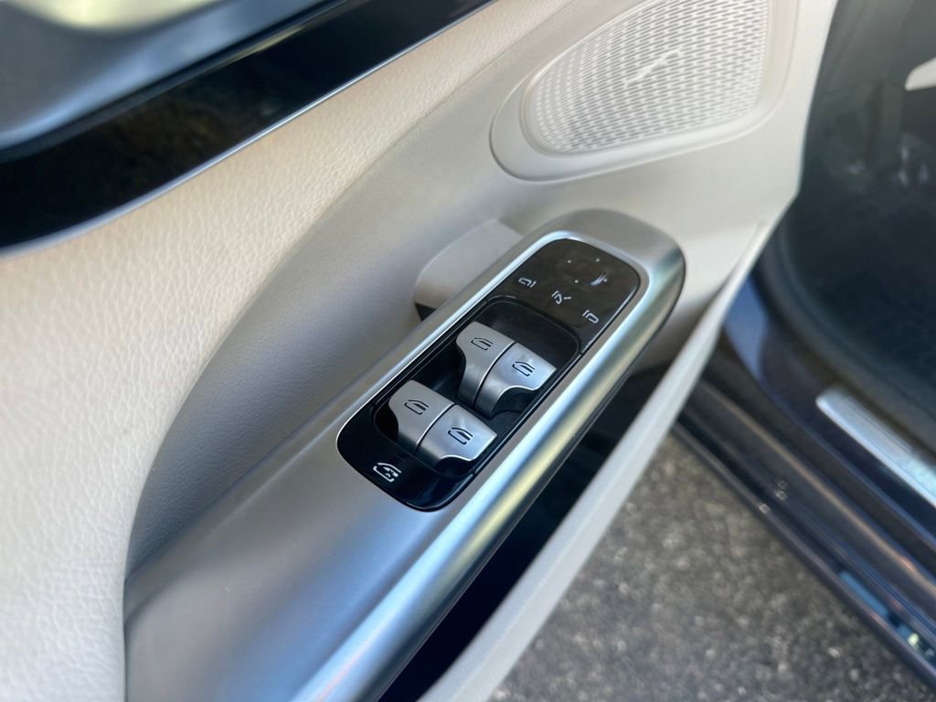 Used 2023 Mercedes-Benz C 300 C 300 image 35