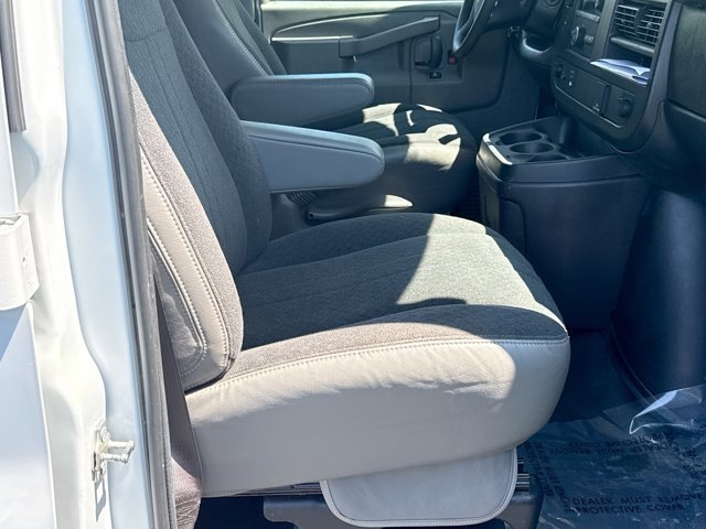 Used 2023 GMC Savana 2500 w/ Driver Convenience Package RWD image 16