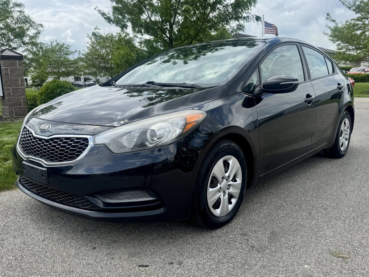 Used 2015 Kia Forte LX w/ Popular Package image 2