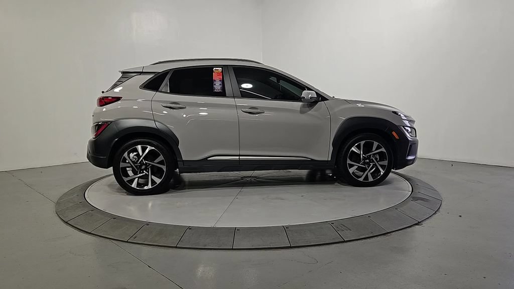 Used 2023 Hyundai Kona Limited w/ Cargo Package FWD image 7