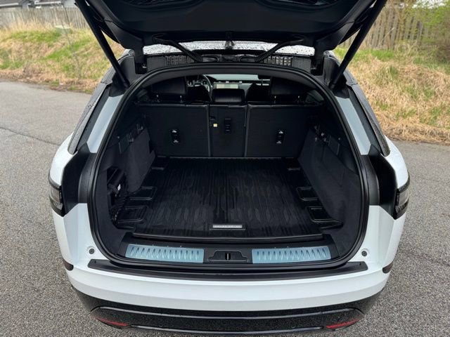 Certified 2026 Land Rover Range Rover Velar Dynamic SE AWD/4WD image 7
