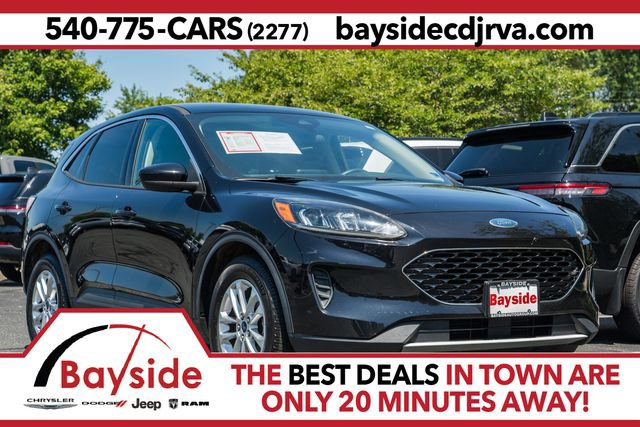 Used 2020 Ford Escape SE FWD image 1
