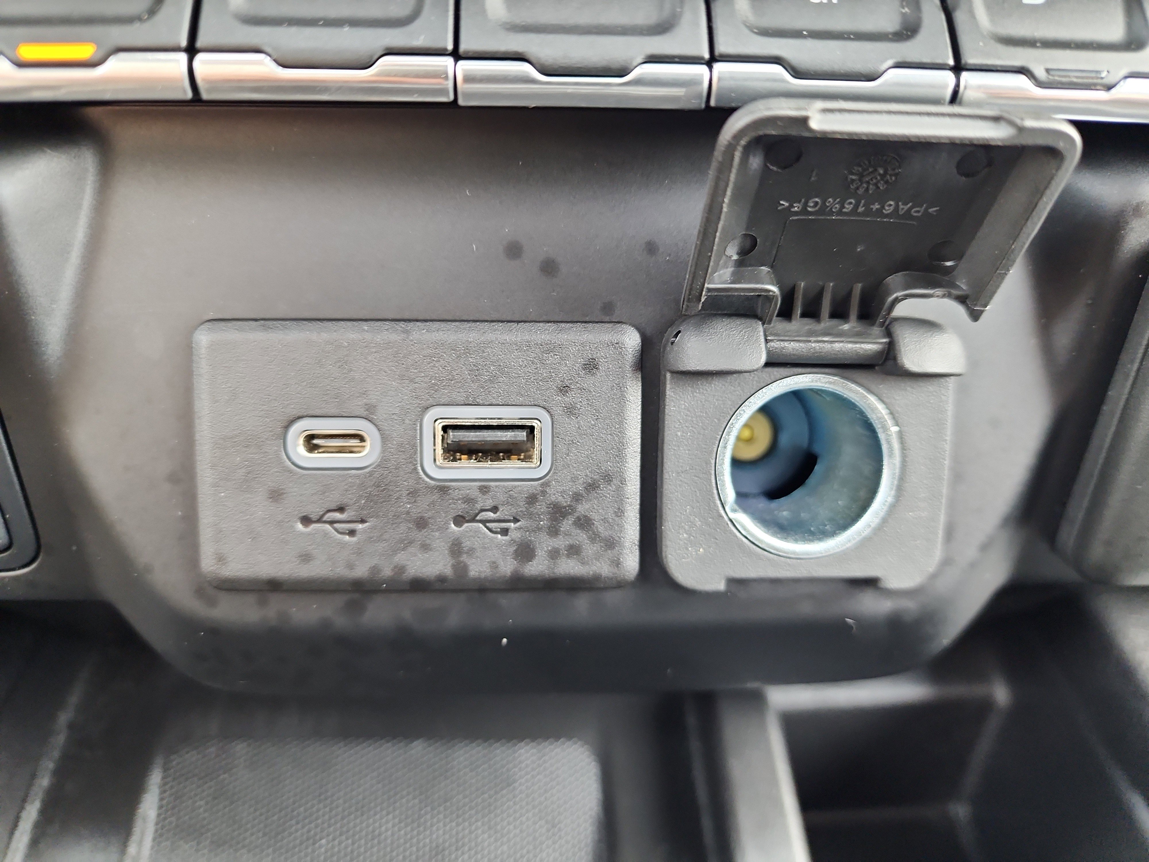 Certified 2020 GMC Sierra 1500 AT4 w/ AT4 Premium Package AWD/4WD image 16