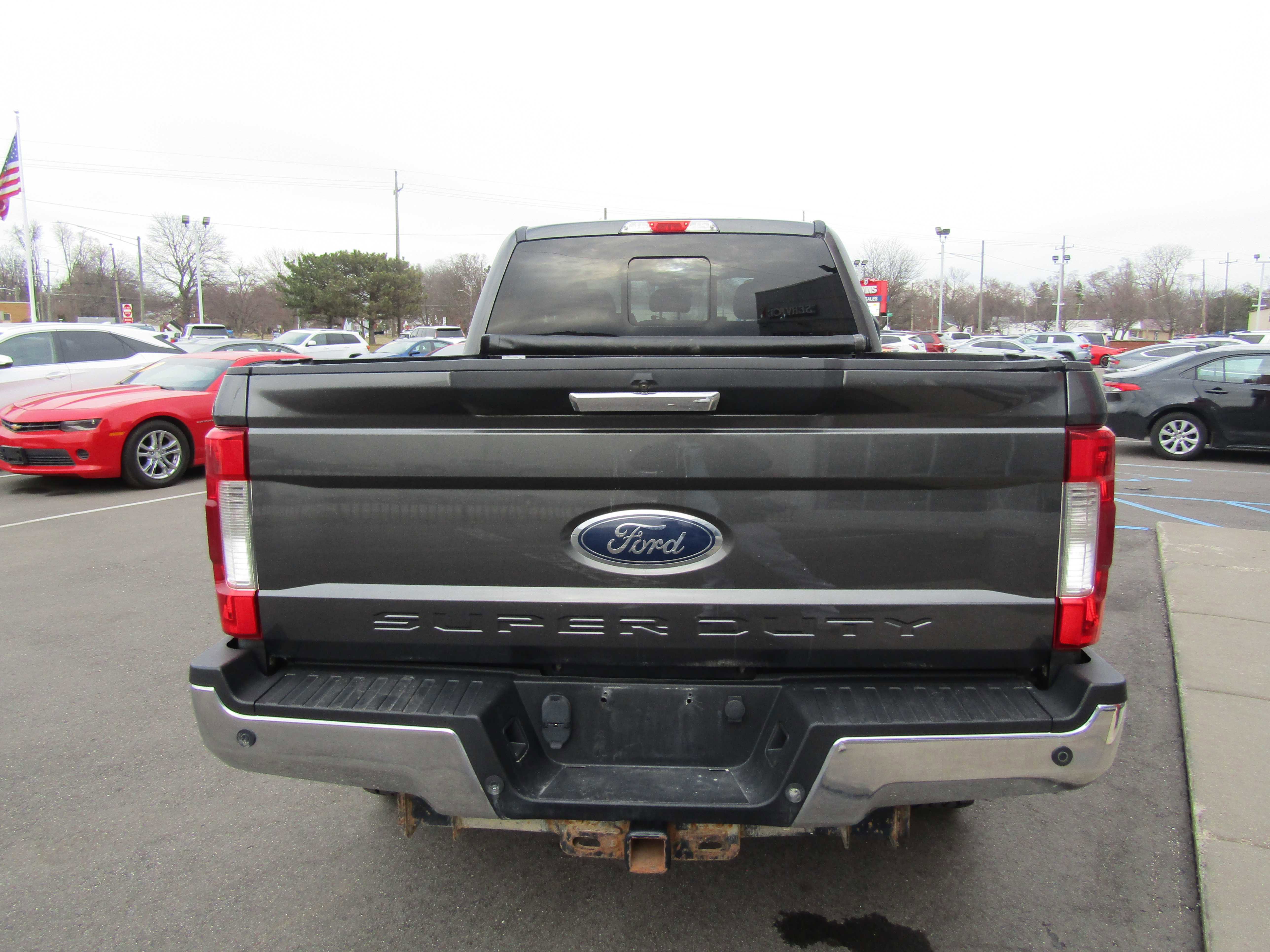 Used 2017 Ford F250 XLT w/ XLT Premium Package AWD/4WD image 9
