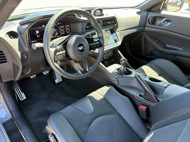 Used 2024 Nissan Z Performance w/ Floor Mat Package RWD image 10