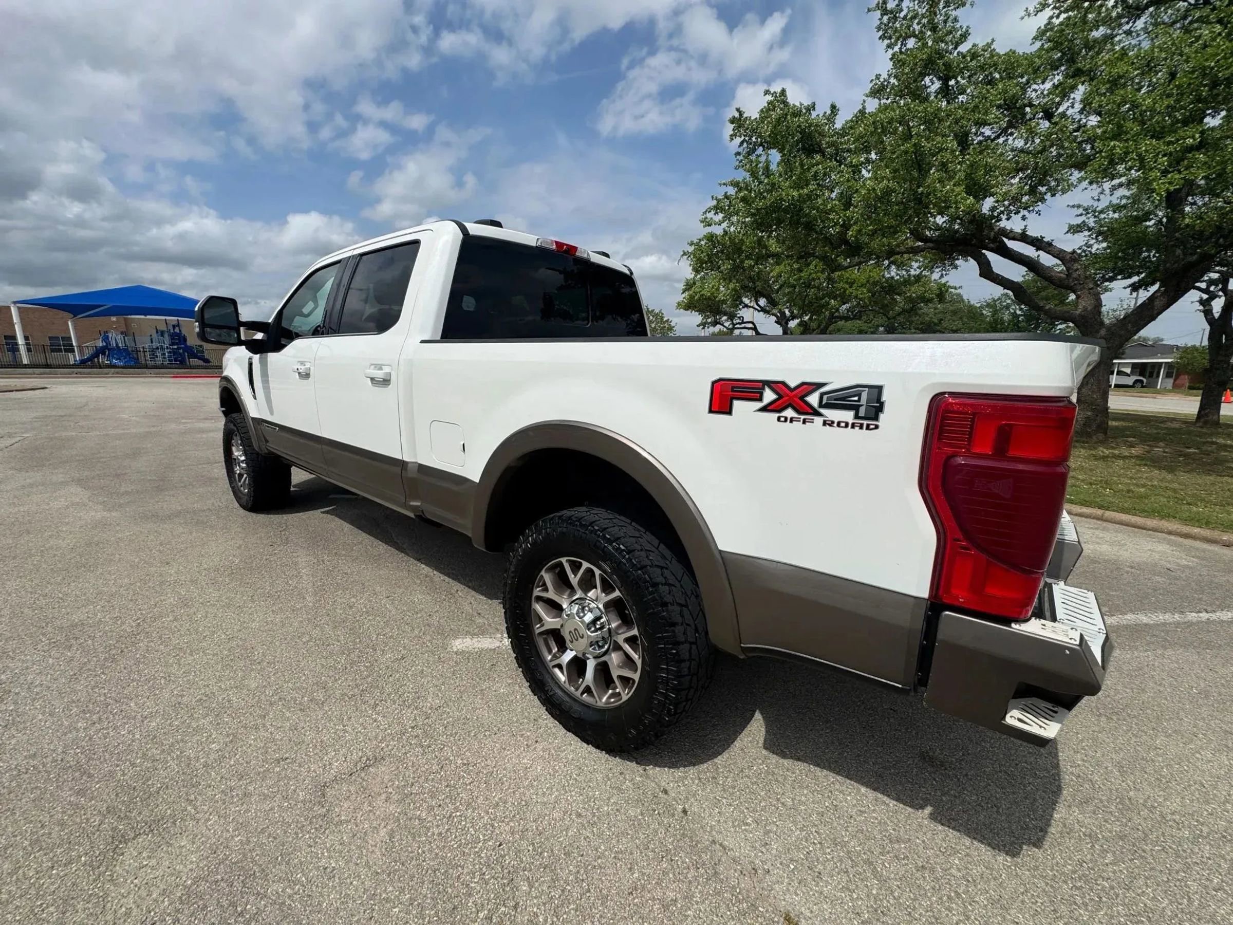 Used 2020 Ford F250 King Ranch w/ King Ranch Ultimate Package AWD/4WD image 9