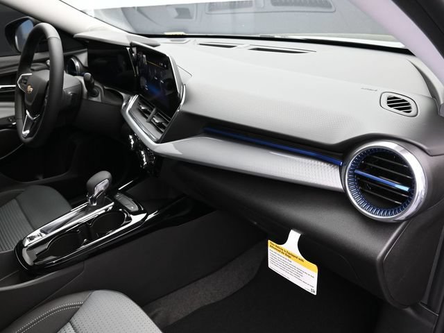 New 2026 Chevrolet Trax LT w/ Driver Confidence Package FWD image 36