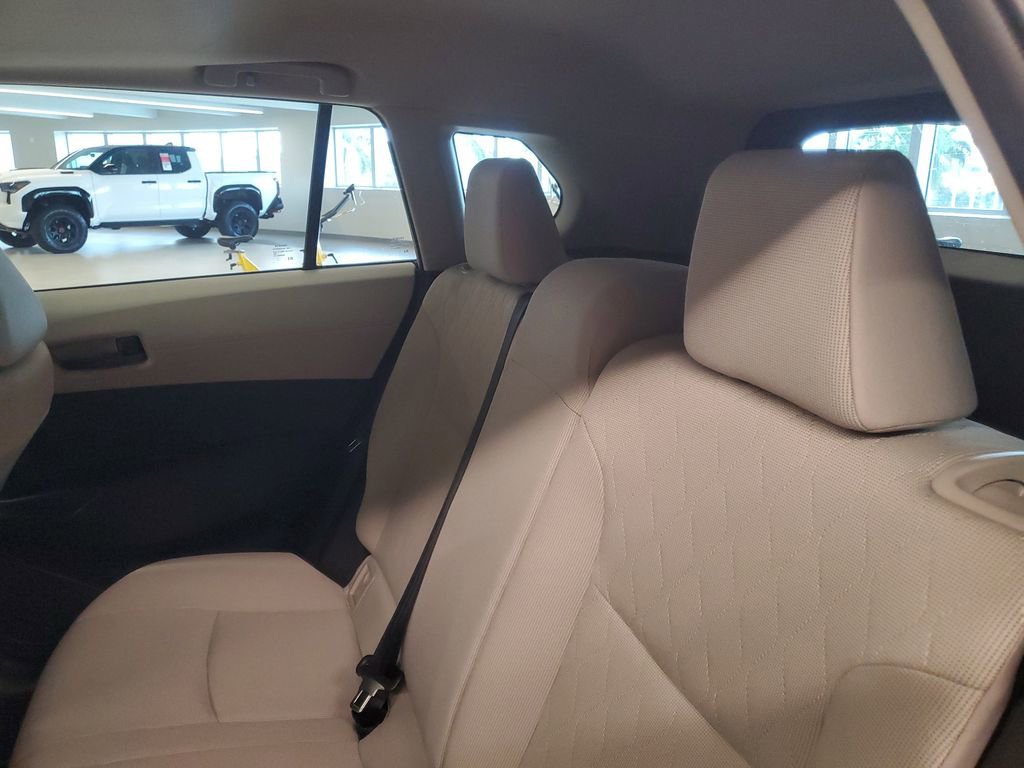 Used 2024 Toyota Corolla Cross LE w/ Moonroof Package FWD image 12