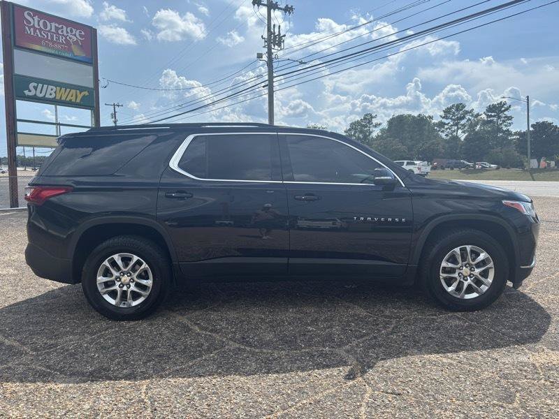Used 2021 Chevrolet Traverse LT AWD/4WD image 6