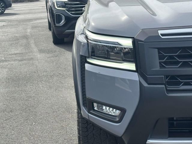 Used 2025 Nissan Frontier PRO-4X w/ Tow Package image 10